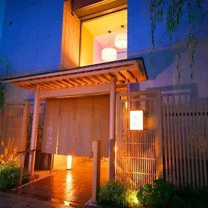 **** Hotel Waqoo Shitaderamachi Japão